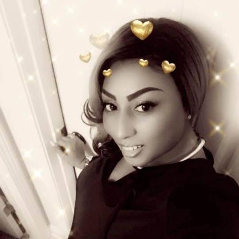 Meet your Posher, Venessa